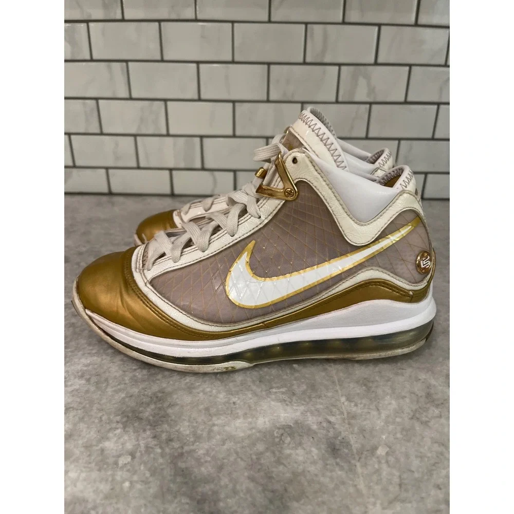 Nike Basketball Shoe Kids 4.5Y Gold LeBron 7 Retro China Moon CK0719-100